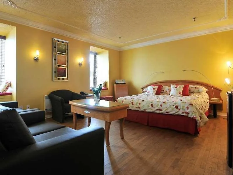 Auberge Le Pomerol Montréal Hotel